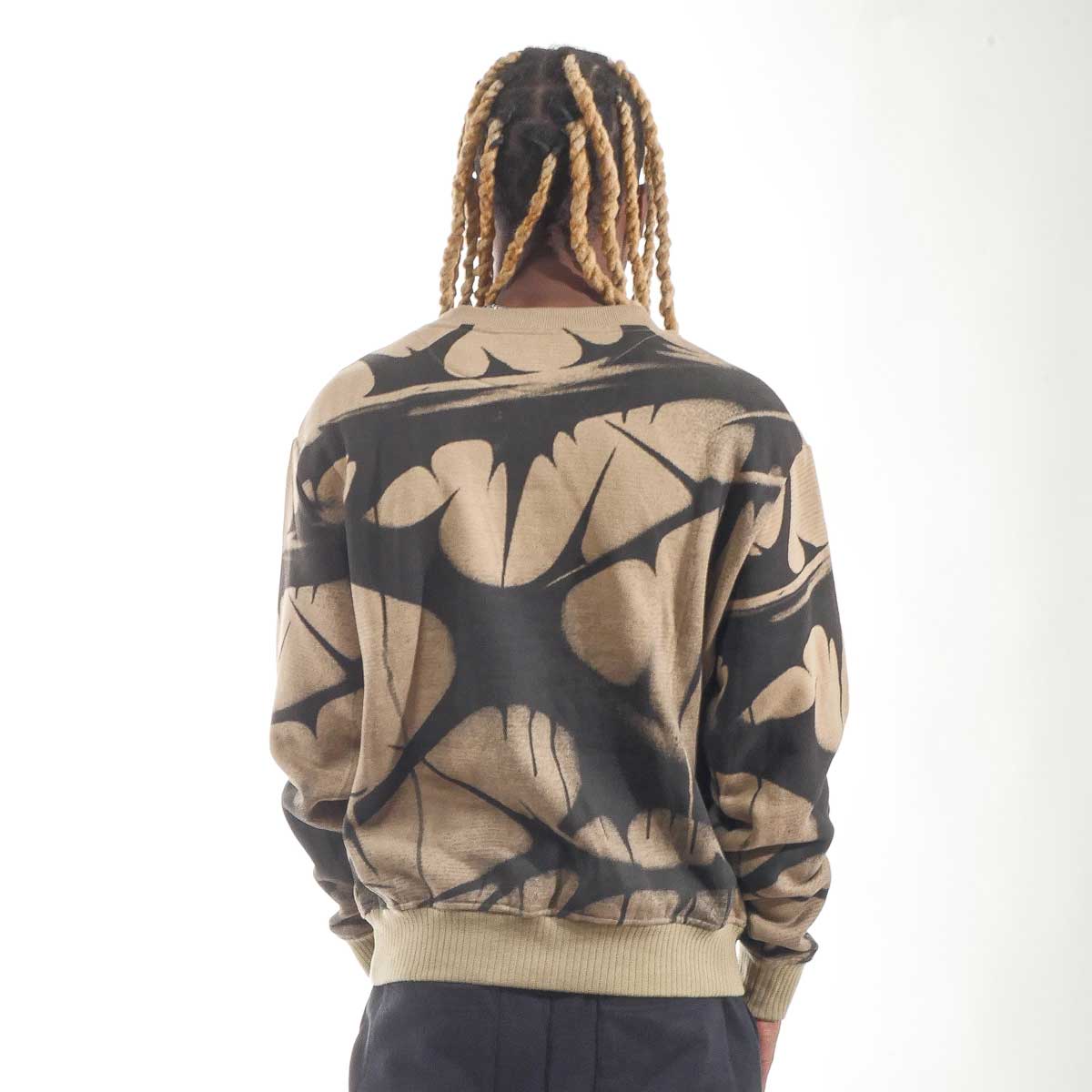 Pocketed washed thorn crew