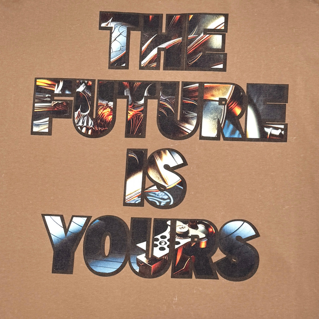 Stray the future is yours wide & crop fit tee