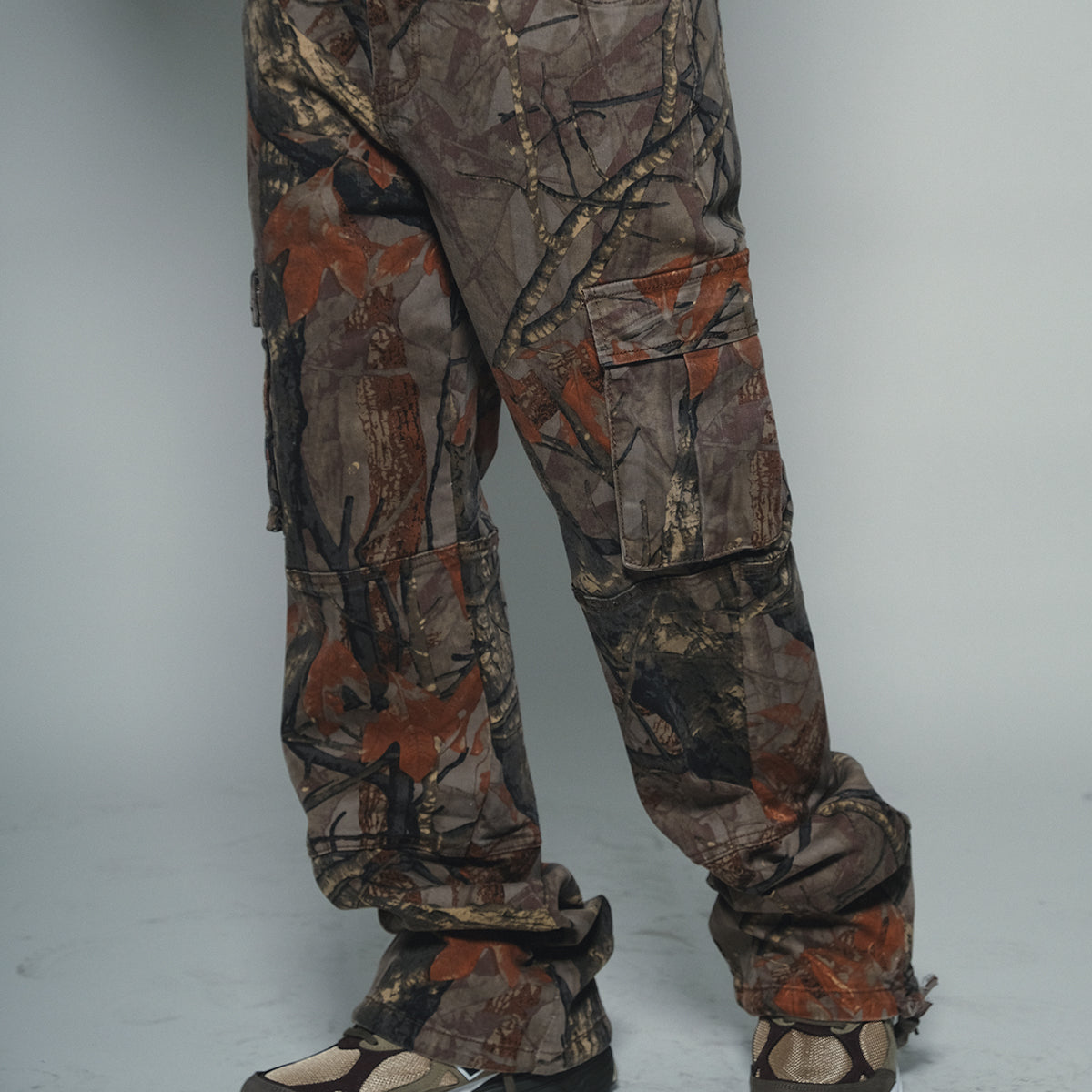 Brush camo baggy fit denim
