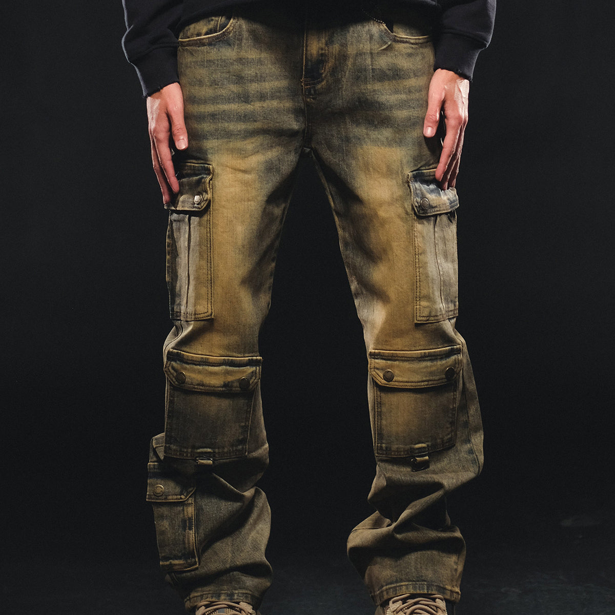 Baggy fit wax coated washed denim