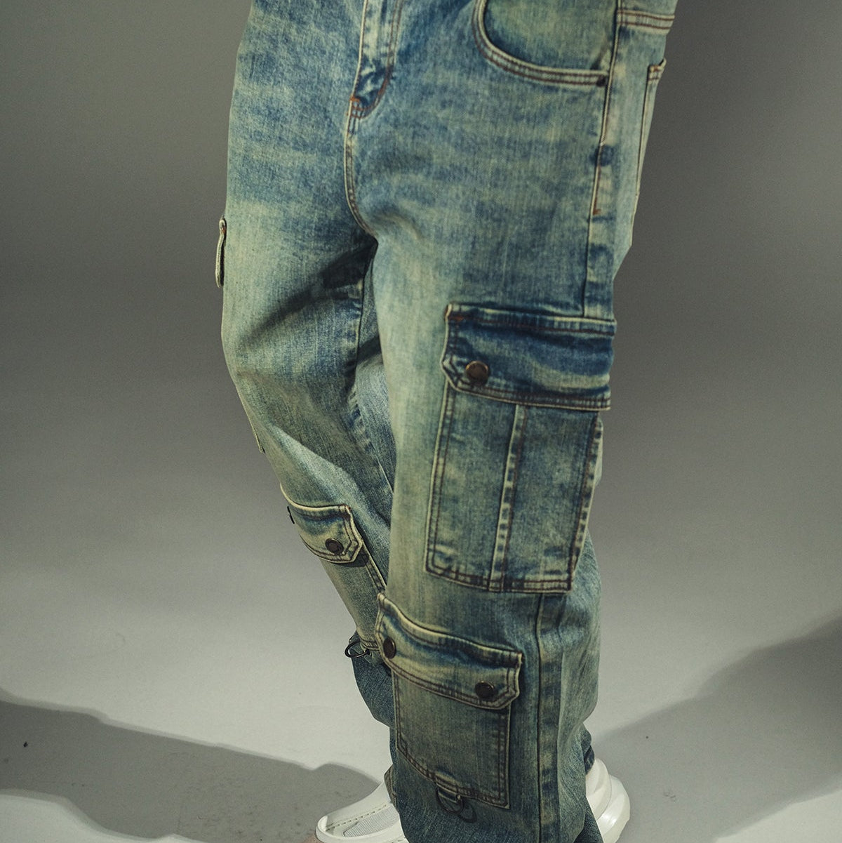 Baggy fit wax coated washed denim
